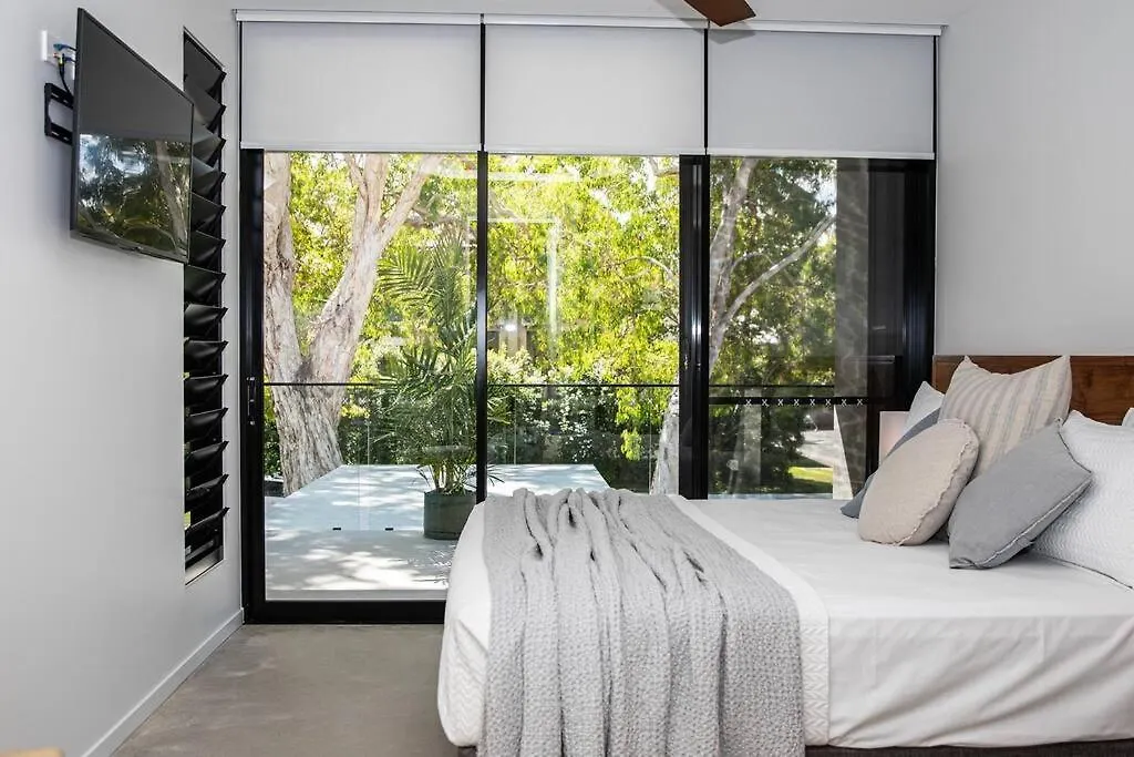 Azure Port Douglas - Luxurious & Modern