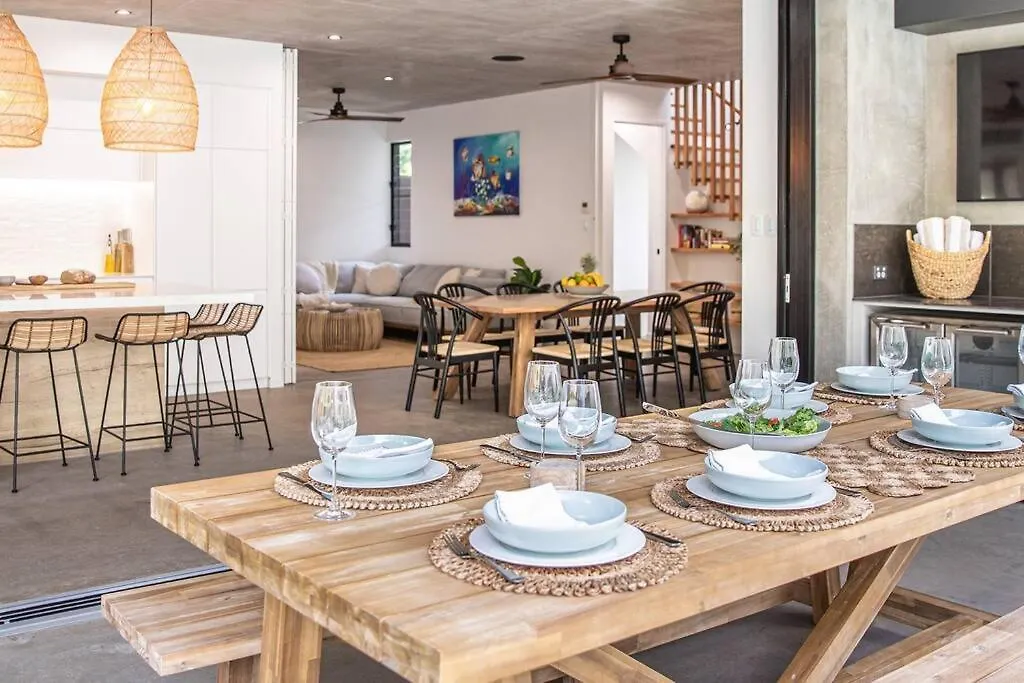 Azure Port Douglas - Luxurious & Modern 0*,  Australien