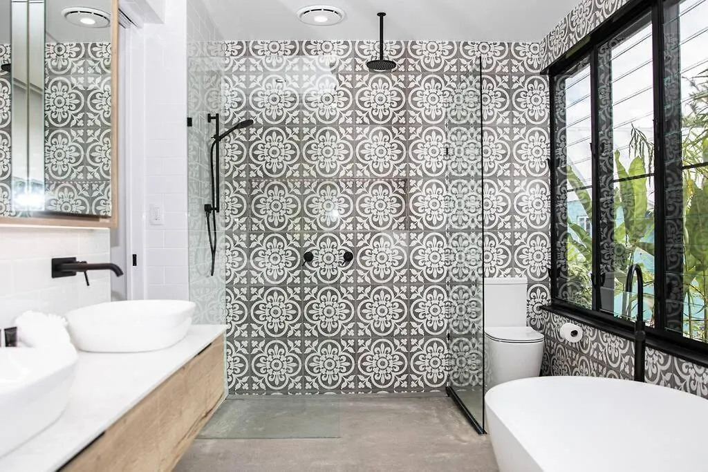 Azure Port Douglas - Luxurious & Modern